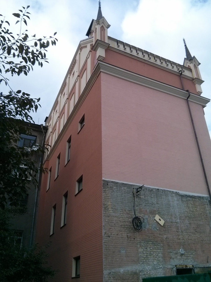 г. Киев, ул. Шелковичная, 19 (2013 г.)